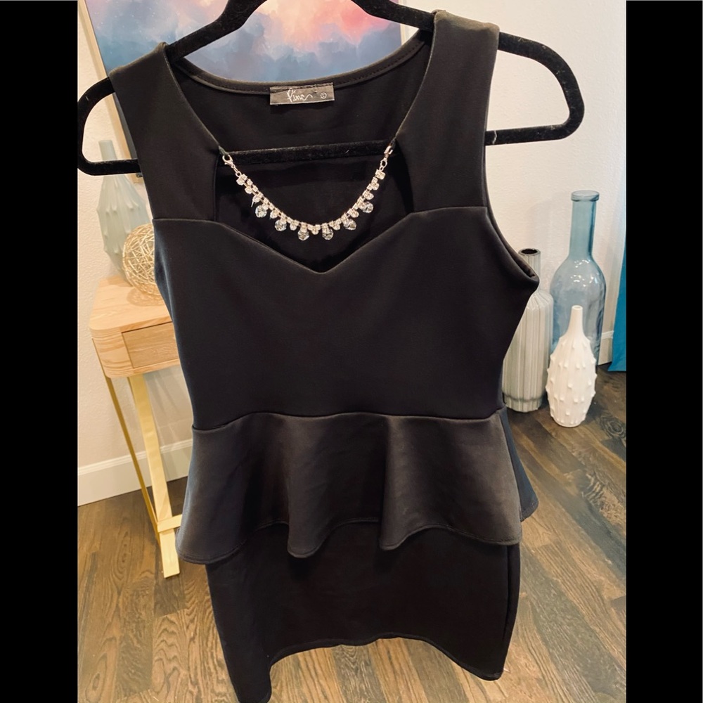 Pinc black peplum dress size L w/ sweetheart neck